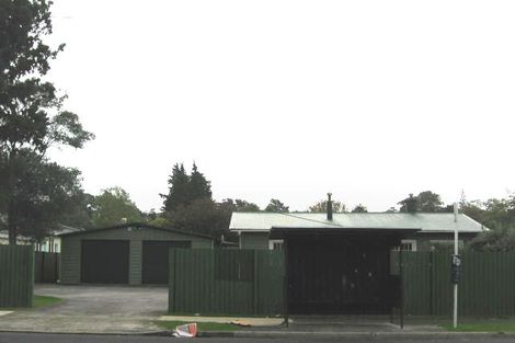 Photo of property in 95 Glendale Road, Glen Eden, Auckland, 0602