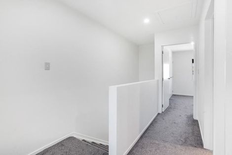 Photo of property in 17 Valour Lane, Papakura, 2110