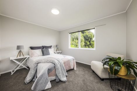 Photo of property in 15 Arlette Place, Massey, Auckland, 0614