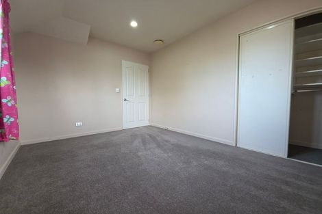 Photo of property in 135a Memorial Avenue, Burnside, Christchurch, 8053