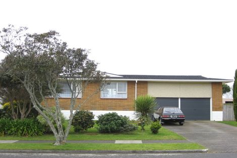 Photo of property in 39 Nevada Drive, Merrilands, New Plymouth, 4312