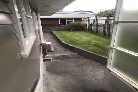 Photo of property in 18 Crownhill Street, Spotswood, New Plymouth, 4310