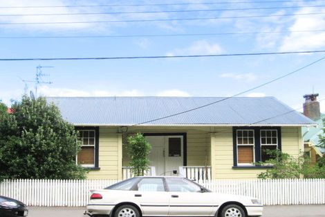 Photo of property in 146 Russell Terrace, Berhampore, Wellington, 6023