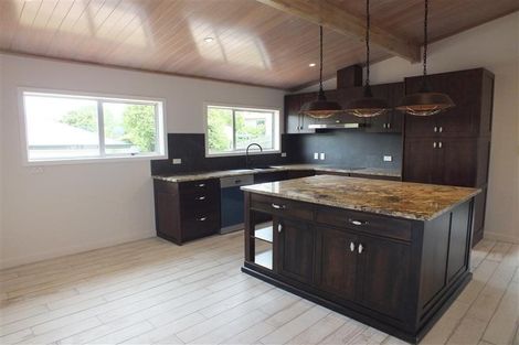 Photo of property in 6 William Hadlow Place, Hatfields Beach, Orewa, 0931