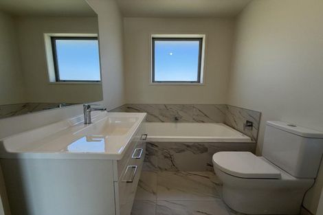 Photo of property in 5 Atea Place, Hawera, 4610