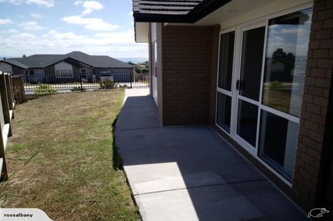 Photo of property in 5 Ruth Craig Place, Stanmore Bay, Whangaparaoa, 0932