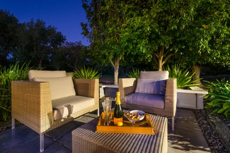 Photo of property in 55 Riverhead Road, Kumeu, 0810