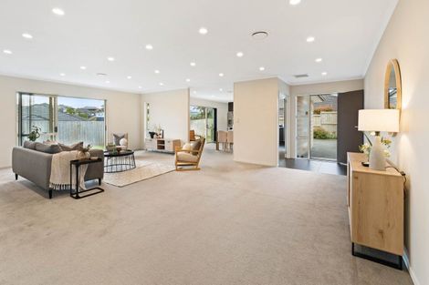 Photo of property in 6 Waynes Place, Pukekohe, 2120