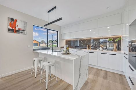 Photo of property in 2 Hoete Way, Tuakau, 2121