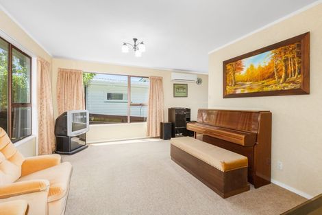 Photo of property in 71 Fyvie Avenue, Tawa, Wellington, 5028