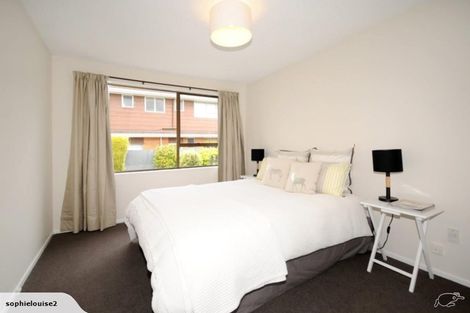 Photo of property in 2/24 Solway Avenue, Ilam, Christchurch, 8041