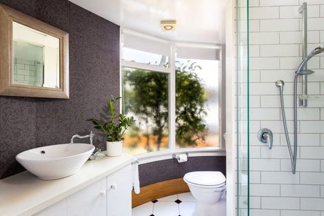 Photo of property in 83 Brougham Street, New Plymouth, 4310