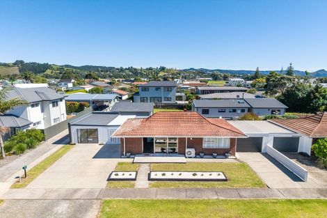 Photo of property in 101a Charleston Avenue, Whangamata, 3620