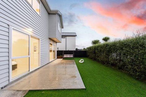 Photo of property in 11 Keel Street, Long Bay, Auckland, 0630