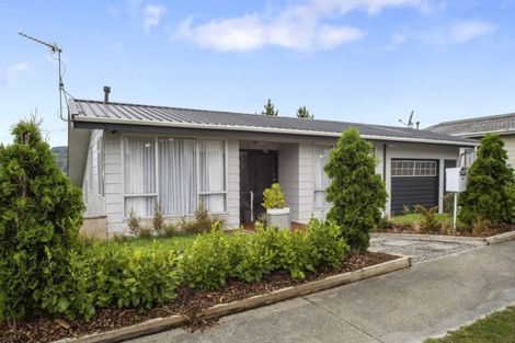 Photo of property in 19 Greenwich Grove, Stokes Valley, Lower Hutt, 5019