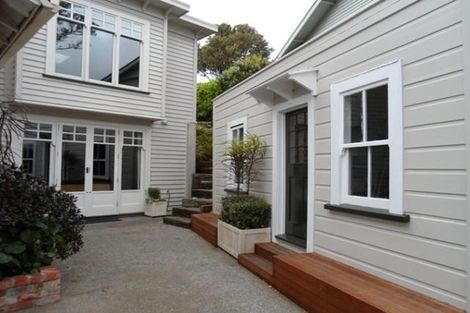 Photo of property in 29 Fairview Crescent, Kelburn, Wellington, 6012