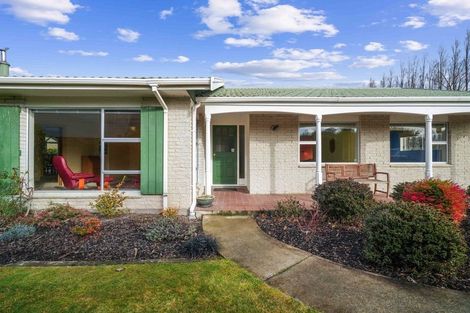 Photo of property in 9 Bridgemere Lane, Cracroft, Christchurch, 8022