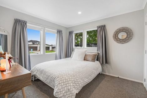 Photo of property in 115 Parkview Drive, Gulf Harbour, Whangaparaoa, 0930