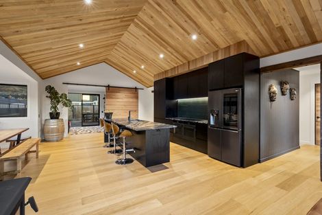 Photo of property in 67 Spur Ridge Rise, Jacks Point, 9371