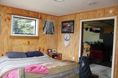 Photo of property in 2079 Clinton Highway, Kuriwao, Clinton, 9584