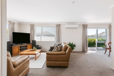 Photo of property in 12 Fairfax Crescent, Pyes Pa, Tauranga, 3112