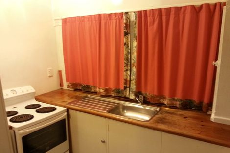 Photo of property in 5a Nikau Street, New Lynn, Auckland, 0600