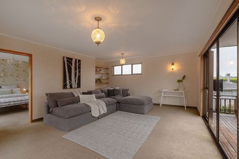 Photo of property in 15 Olive Terrace, Paraparaumu Beach, Paraparaumu, 5032