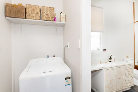 Photo of property in 6 Iranui Road, Inner Kaiti, Gisborne, 4010