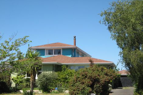 Photo of property in 18 Bickerton Street, Wainoni, Christchurch, 8061