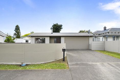 Photo of property in 2a Wellington Street, Feilding, 4702