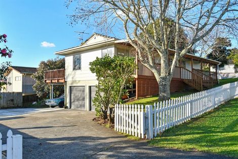 Photo of property in 42 Banyan Drive, Totara Heights, Auckland, 2105