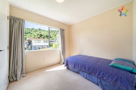 Photo of property in 11 Mokopuna Grove, Stokes Valley, Lower Hutt, 5019