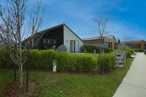 Photo of property in 1 Merivale Avenue, Wanaka, 9305