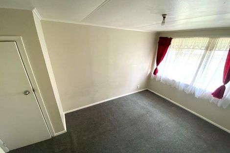 Photo of property in 17 Vickers Crescent, Mangere, Auckland, 2022