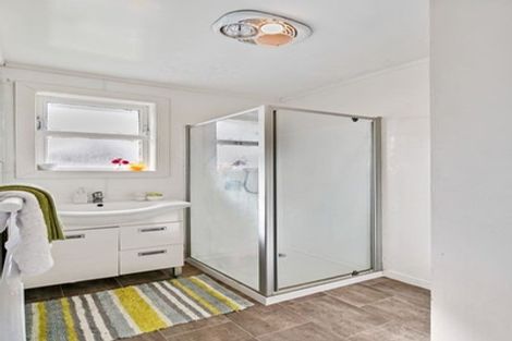 Photo of property in 27 Watts Road, Manurewa, Auckland, 2102