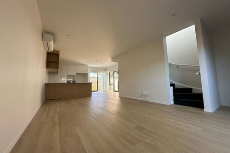 Photo of property in 3e Scanlen Terrace, Kelston, Auckland, 0602