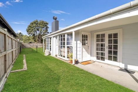 Photo of property in 40 Clifton Terrace, Fitzherbert, Palmerston North, 4410