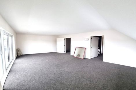 Photo of property in 11 Lawson Place, Mount Victoria, Wellington, 6011