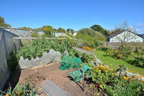 Photo of property in 4 Island View Terrace, Waikanae Beach, Waikanae, 5036