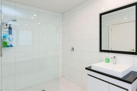 Photo of property in 5 Freedom Drive, Kelvin Grove, Palmerston North, 4414