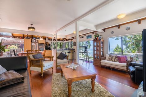 Photo of property in 84 Park Road, Titirangi, Auckland, 0604