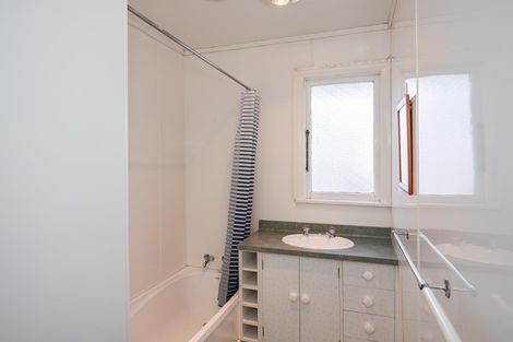 Photo of property in 27 Arun Street, South Hill, Oamaru, 9400