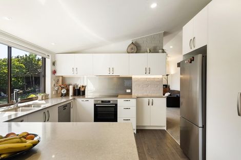 Photo of property in 176 Prince Regent Drive, Farm Cove, Auckland, 2012