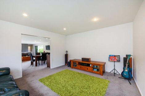 Photo of property in 100 Greer Court, Bunnythorpe, Palmerston North, 4481