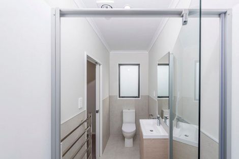 Photo of property in 11 Waenganui Road, Hobsonville, Auckland, 0616