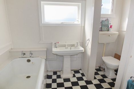 Photo of property in 40 Pratt Avenue, Foxton Beach, Foxton, 4815