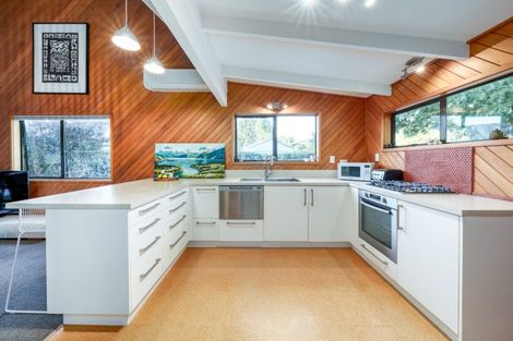 Photo of property in 21 Kowhai Drive, Wanaka, 9305