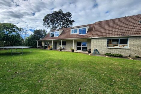 Photo of property in 1138 South Road, Oakura, 4314