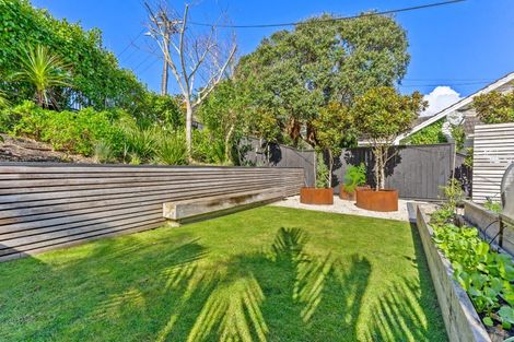 Photo of property in 14 Waimana Avenue, Northcote Point, Auckland, 0627