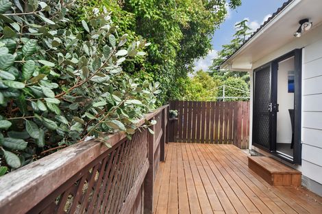 Photo of property in 2a Beazley Place, Glendene, Auckland, 0602